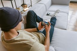 Freecash Review 2025: Earn Money Playing Games + €4.50 Sign-Up Bonus