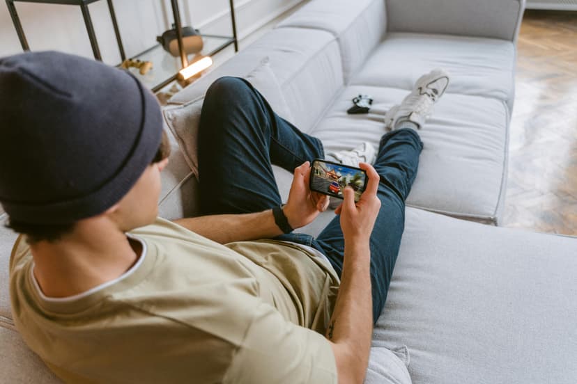 Freecash Review 2025: Earn Money Playing Games + €4.50 Sign-Up Bonus